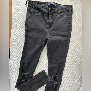 HOLLISTER Mid-Rise Supper Skinny Jeans